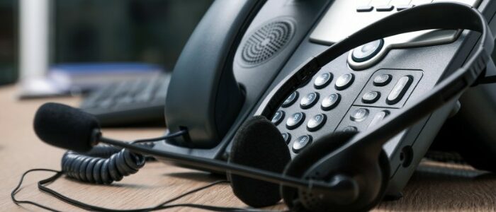 VoIP softphones vs. hardphones: Guide to VoIP phone systems